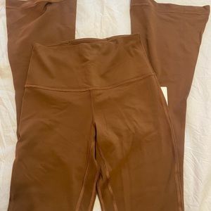 Lululemon align groove leggings, size 4, 32” inseam